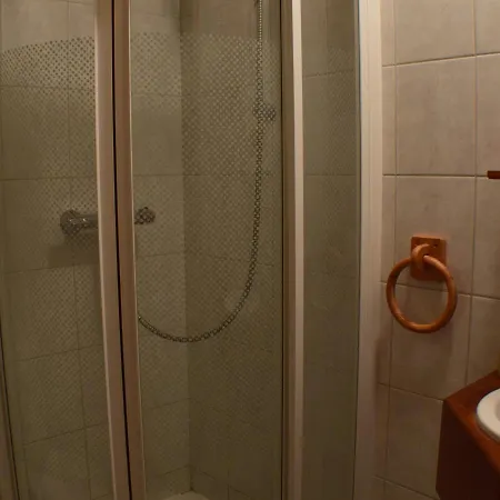 Apartment Cosy Avec Balcon Sud, Proche Pistes Ski, Animaux Admis, Parking Prive, Draps Inclus - Fr-1-467-113 *